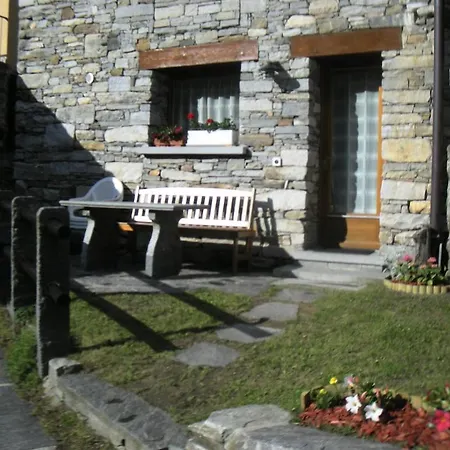Ferienhaus Casa Elvira - Rustico Brione (Verzasca)